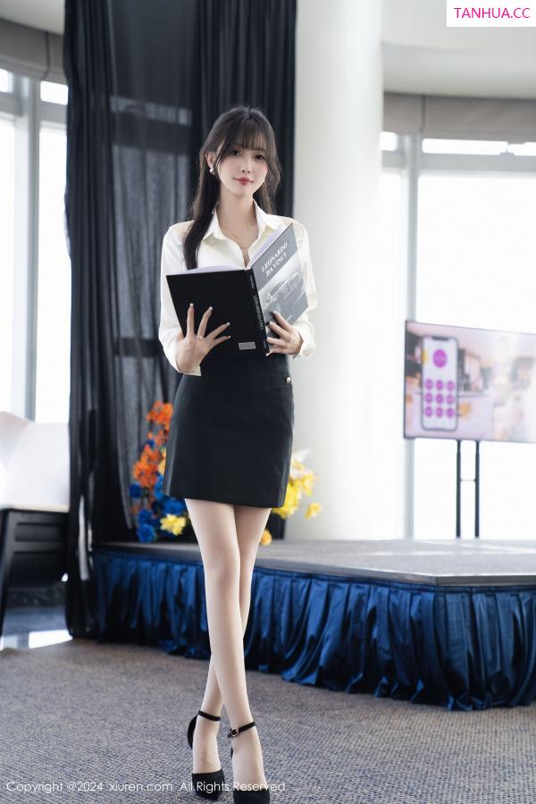 林星阑  [XiuRen]高清写真图 2024.09.30 No.9237 林星阑 黑丝美腿第14张图片
